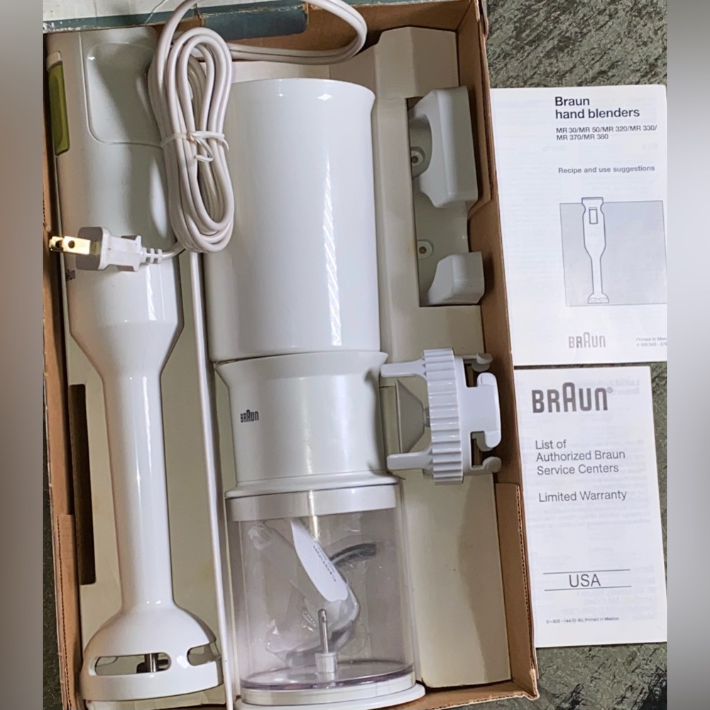 Braun Hand Blender & Chopper MR370 
White Electric HandHeld Blender